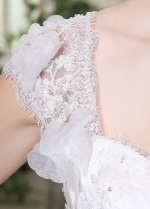 Amazing Tulle Sweetheart Neckline A-line Wedding Dresses With Handmade Flowers