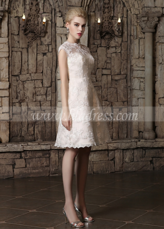 Chic Tulle Jewel Neckline Knee-length A-line Wedding Dresses With Lace Appliques