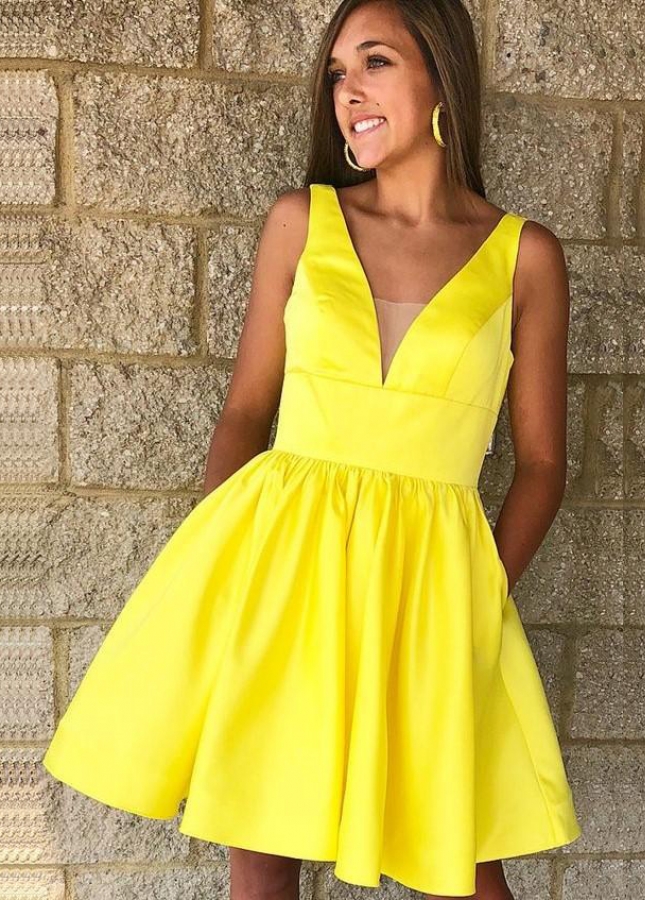 A-line Satin Short Yellow Homecoming Dresses 2023