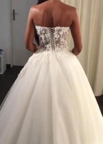 Appliqued Lace Corset Sweetheart Ball Gown Wedding Dresses