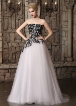 Gorgeous Tulle Strapless Neckline A-line Wedding Dresses with Sequins Lace Appliques