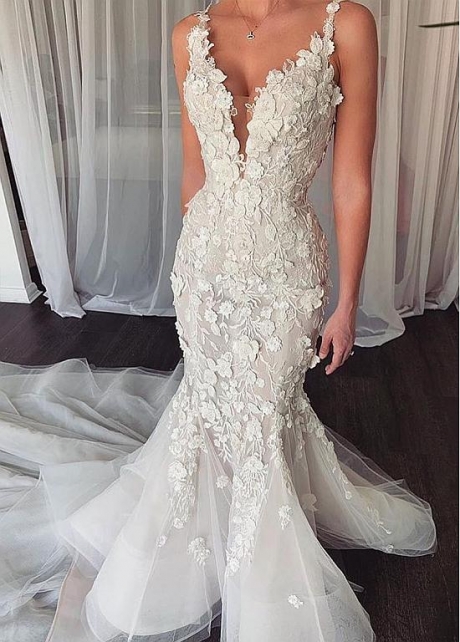 Elegant Tulle V-neck Neckline Mermaid Wedding Dresses With 3D Lace Appliques & Beadings