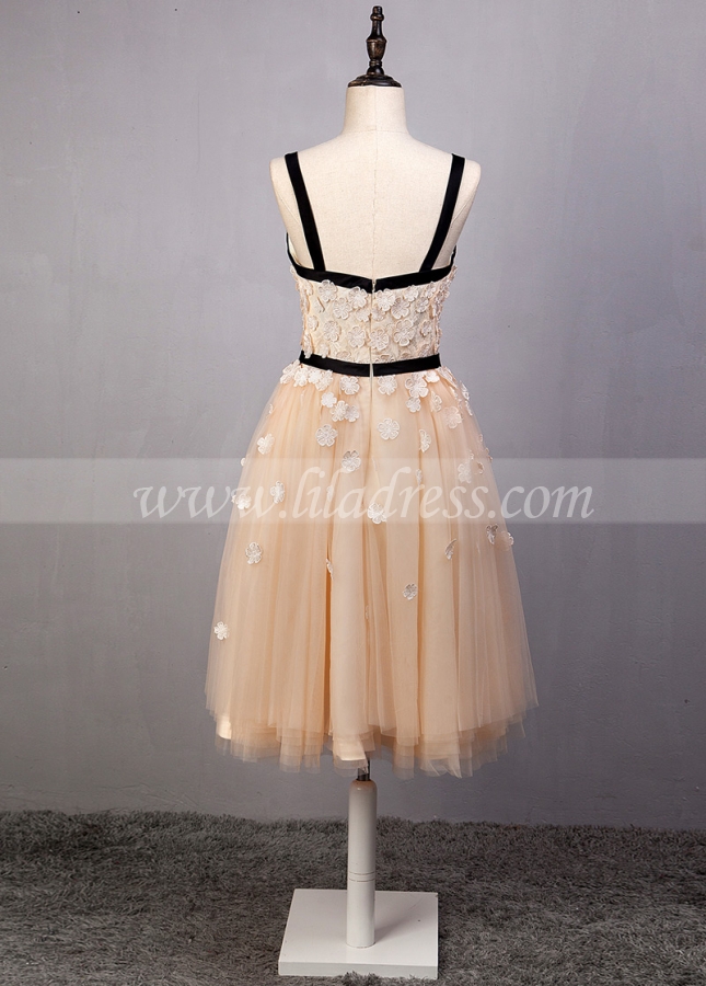 Romantic Tulle Spaghetti Straps Neckline Tea-length A-line Homecoming Dress With Lace Appliques