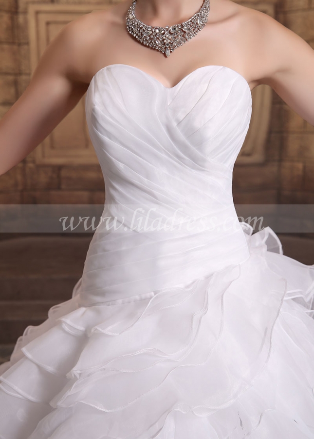 Chic Organza Sweetheart Neckline Ruffled Ball Gown Wedding Dresses