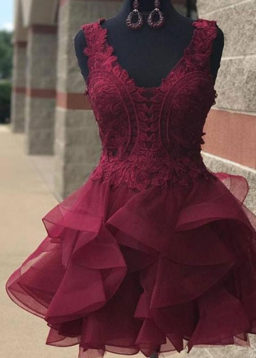 Burgundy Lace Short Homecoming Gown with Horsehair Skirt