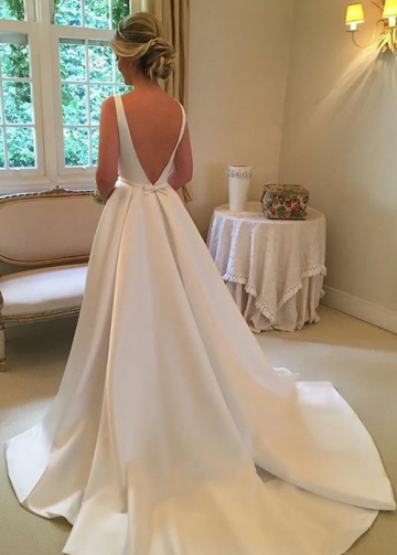 Bateau Neckline A-line Satin Simple Wedding Dresses 2023