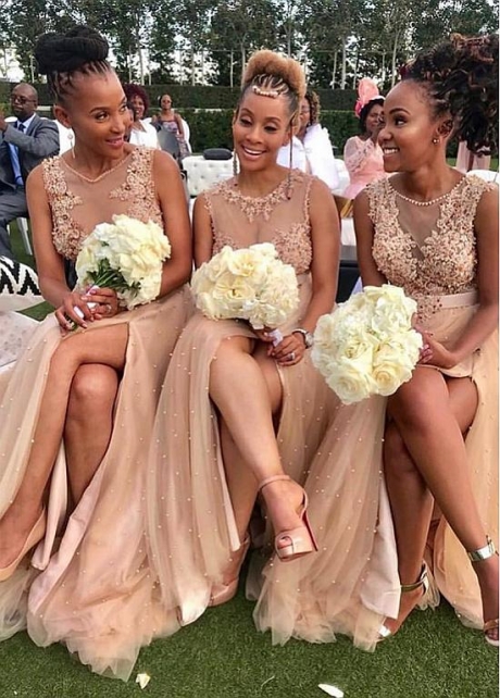 Distinctive Champagne Tulle Jewel Neckline Floor-length A-line Bridesmaid Dresses With Slit