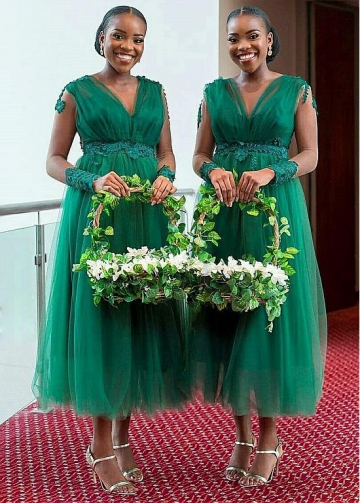 Fabulous Tulle V-neck Neckline Tea-length A-line Bridesmaid Dresses With Beaded Lace Appliques