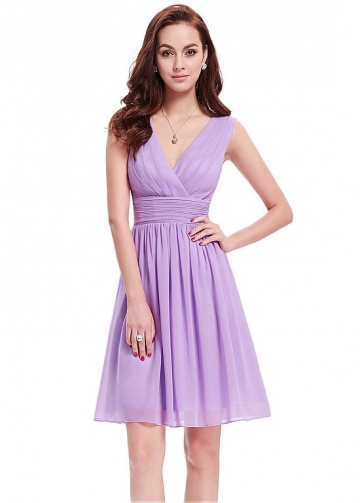 Out-standing Chiffon V-neck Neckline Short A-line Prom / Bridesmaid Dresses With Pleats