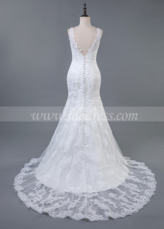 Wonderful Tulle V-neck Neckline Natural Waistline Mermaid Wedding Dress With Lace Appliques