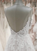 Gorgeous Tulle Spaghetti Straps Neckline A-line Wedding Dresses With Lace Appliques & Beadings