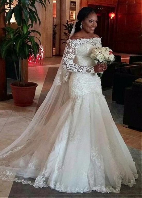 Fantastic Tulle Off-the-shoulder Neckline Full-length Mermaid Wedding Dress With Lace Appliques & Beadings