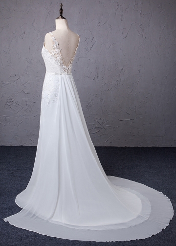 Gorgeous Tulle & Chiffon Scoop Neckline A-Line Wedding Dress With Lace Appliques