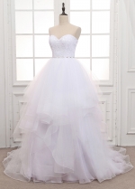 Exquisite Tulle Sweetheart Neckline Ball Gown Wedding Dress With Lace Appliques & Beadings