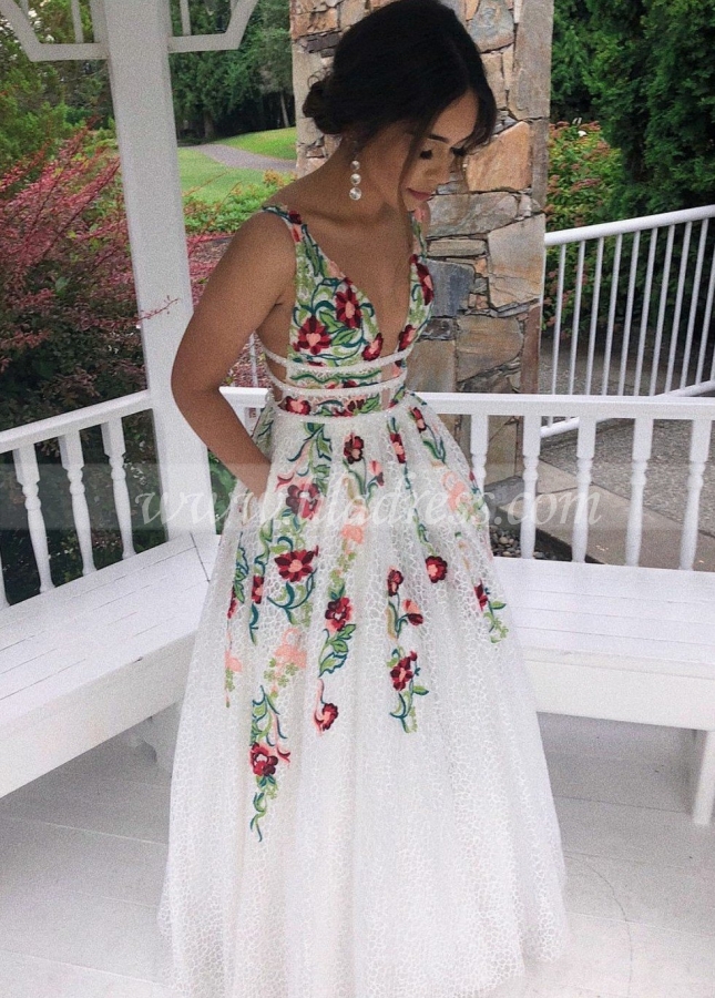 Colorful Embroidery Lace Prom Dresses with V-neckline