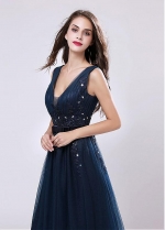 Junoesque Tulle V-neck Neckline A-line Evening Dresses With Bowknot