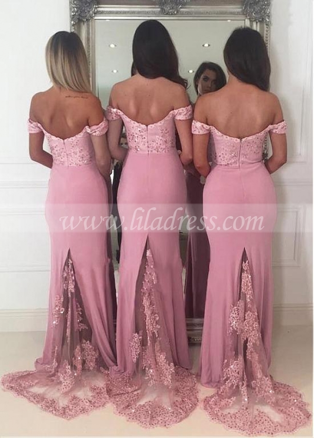 Sexy Red Off-the-shoulder Neckline Sheath/Column Bridesmaid Dresses With Beaded Lace Appliques