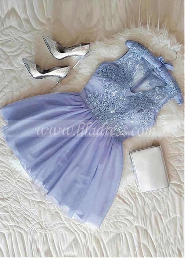 Stunning Tulle V-neck Neckline Short A-line Homecoming Dresses With Beaded Lace Appliques