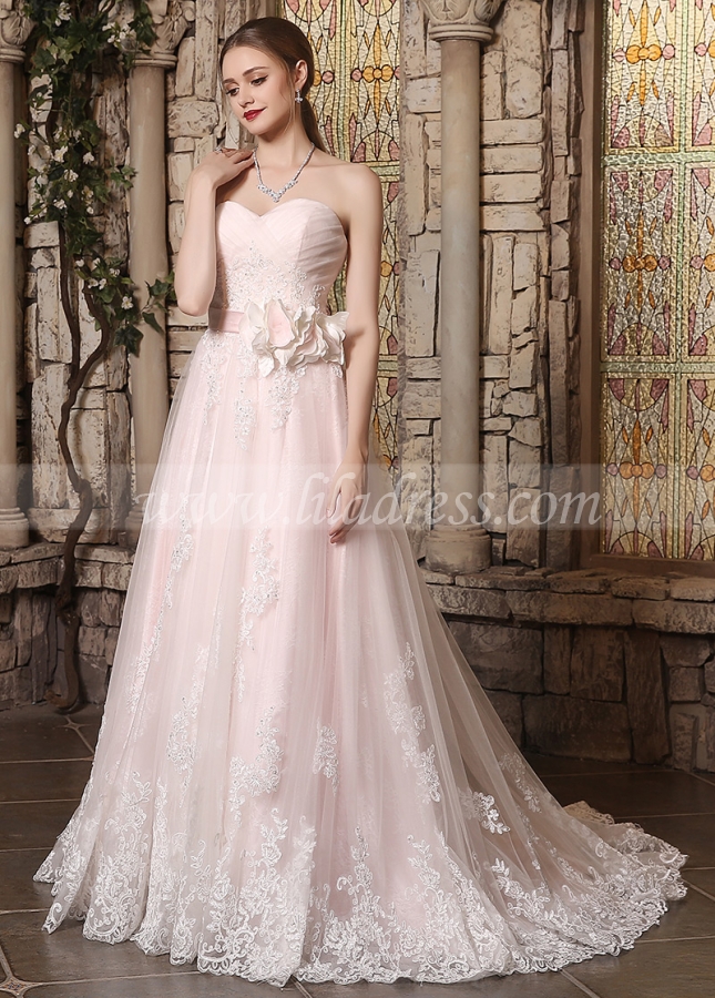 Elegant Tulle Sweetheart Neckline Lace Appliques A-line Wedding Dresses