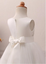 Elegant Tulle Jewel Neckline A-line Flower Girl Dress With Lace Appliques & Belt