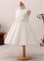 Exquisite Tulle Jewel Neckline A-line Flower Girl Dress With Lace Appliques & Handmade Flowers & Belt
