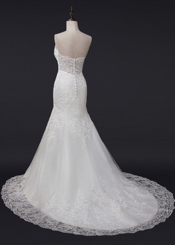 Chic Tulle Sweetheart Neckline Mermaid Wedding Dress With Lace Appliques