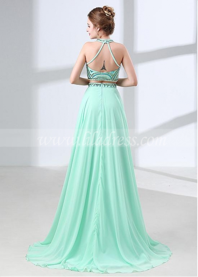 Elegant Chiffon Halter Neckline Two-piece A-line Prom Dress With Beadings