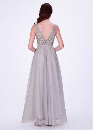 Delicate Tulle V-neck Neckline A-line Bridesmaid Dresses With Flowers