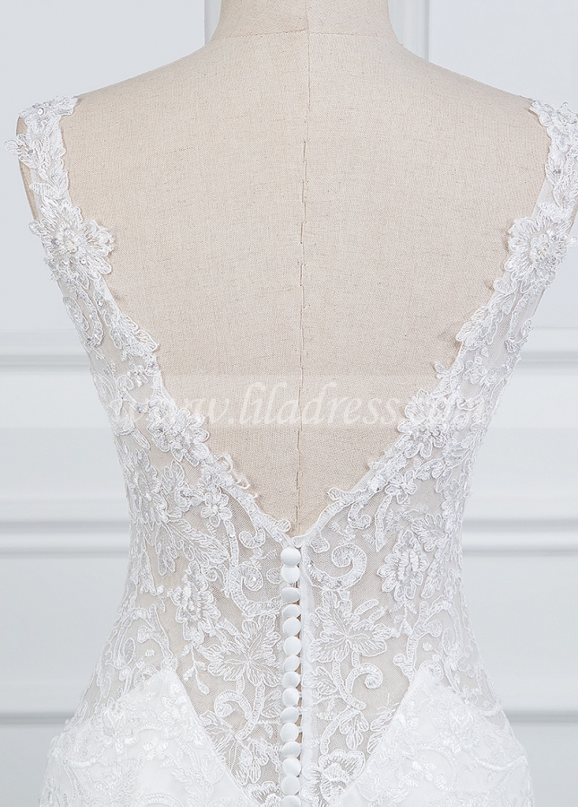 Exquisite V-neck Mermaid Wedding Dress With Lace Appliques & Beadings