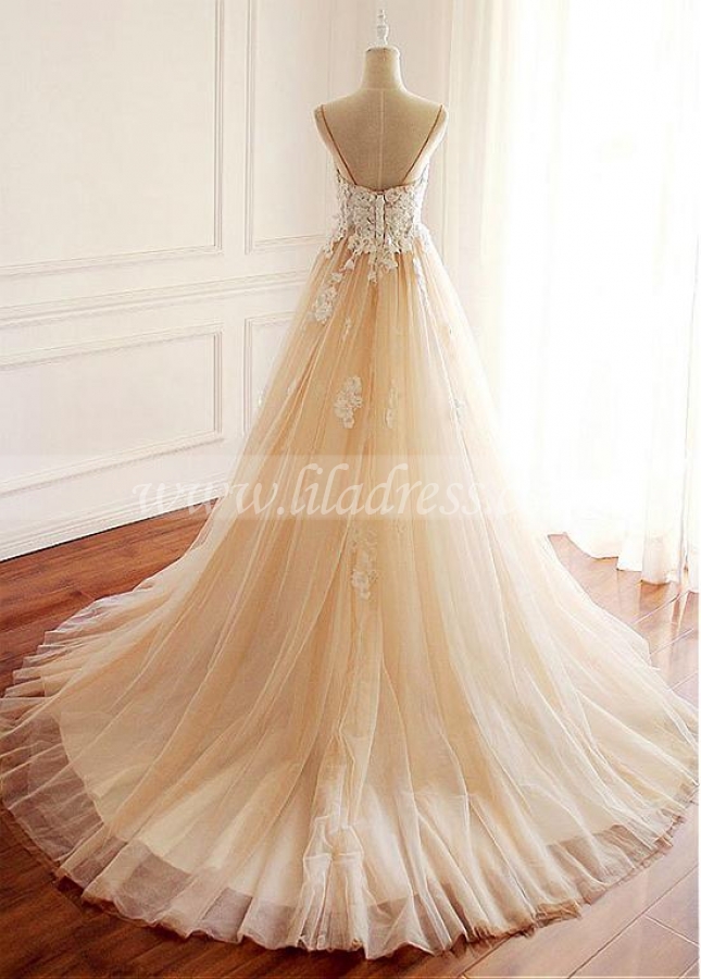 Stunning Tulle Spaghetti Straps Neckline A-line Wedding Dress With Lace Appliques