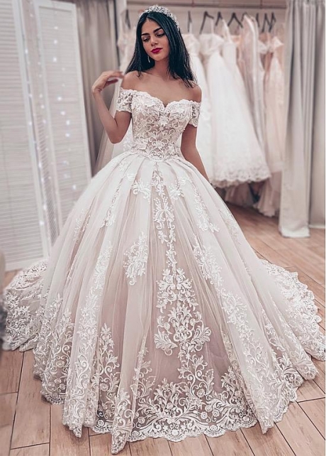 Dazzling Tulle Off-the-shoulder Neckline Ball Gown Wedding Dresses With Lace Appliques