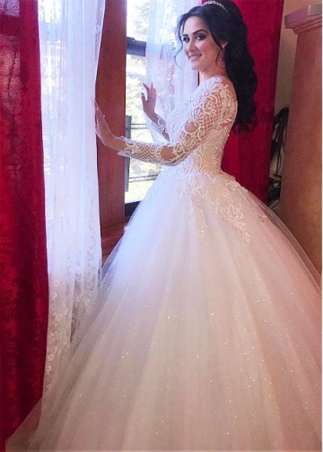 Fascinating Tulle Jewel Neckline Ball Gown Wedding Dresses With Beaded Lace Appliques