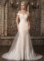 Elegant Tulle Off-the-Shoulder Neckline A-line Wedding Dresses with Lace Appliques