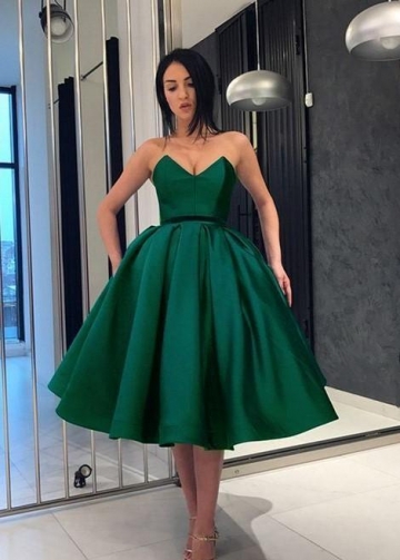 Green Satin Short Prom Dresses with Plunging Sweetheart