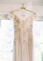 Luxury Pearls and Crystals Wedding Dresses with Short Sleeves
