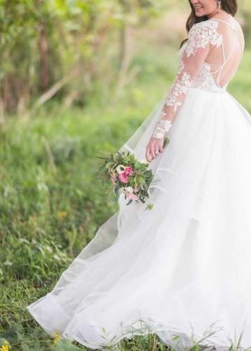 Lace Long Sleeves Bridal Gown with Ruffles Tulle Skirt