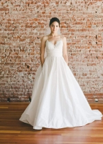 Lace Sweetheart Taffeta Ivory Wedding Gown Dress with Spaghetti Straps