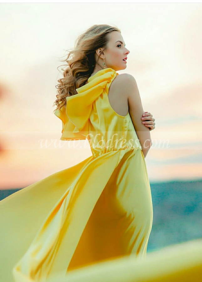 Off-the-shoulder Boho Yellow Evening Dresses with Long Train