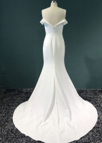 Off-the-shoulder Satin Simple Ivory Wedding Gown Vestido de novia