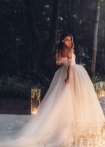 Off-the-shoulder Tulle Wedding Dress Gown with Long Train