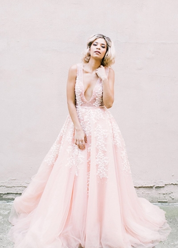 Plunging V-neck Pearls Pink Wedding Dresses with Appliques