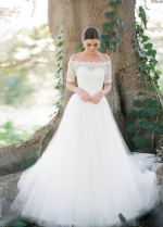 Scalloped Lace Off-the-shoulder Wedding Gown Dress with Tulle Skirt