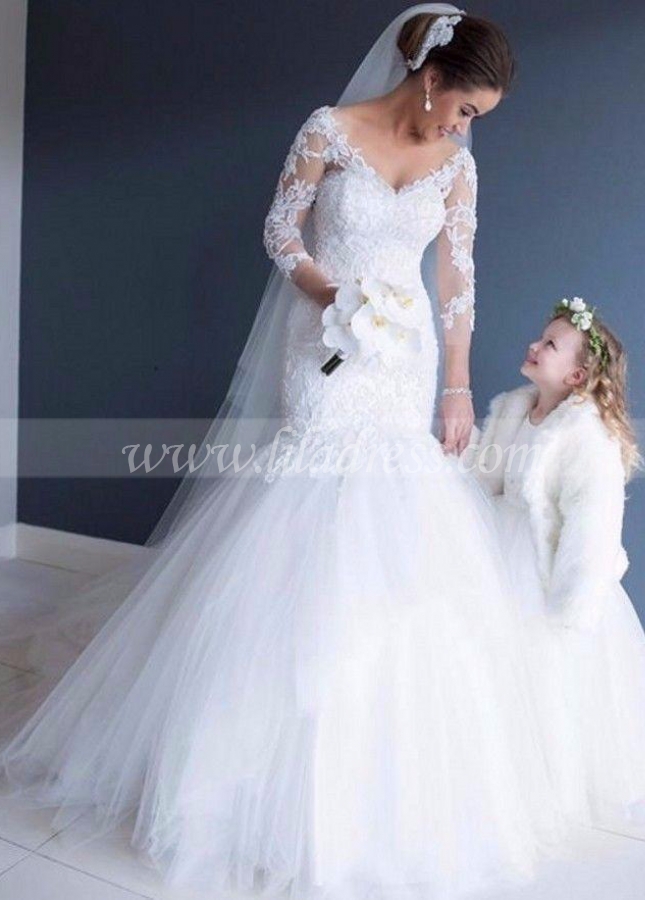 V-neck Lace White Mermaid Wedding Gowns with 3/4 Sleeves