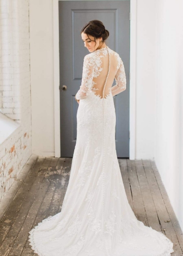 V-neckline Lace Vintage Wedding Dress Long Sleeves Bridal Gowns 2023