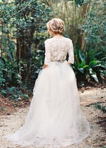 V-neckline Garden Bridal Wedding Dress with Lace Sleeves