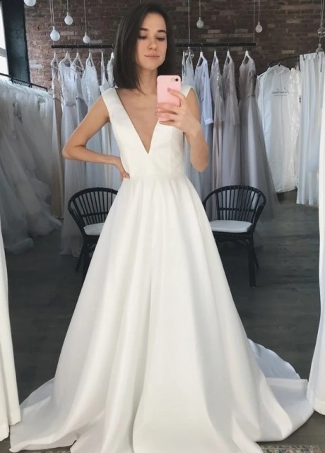 V-neckline White Satin Wedding Gown