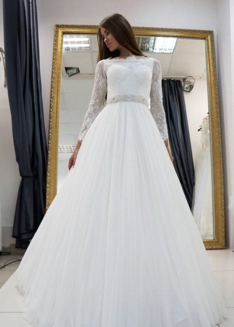 White Lace Long Sleeves Wedding Dress Tulle Skirt